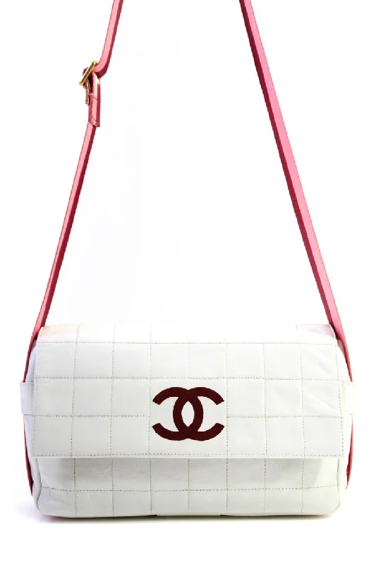 Chanel Womens Logo Strap CC Quilted Sport Chocolate Bar Handbag White Red E2300521