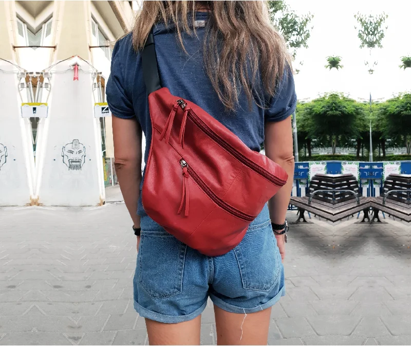 Oversize Leather Fannypack