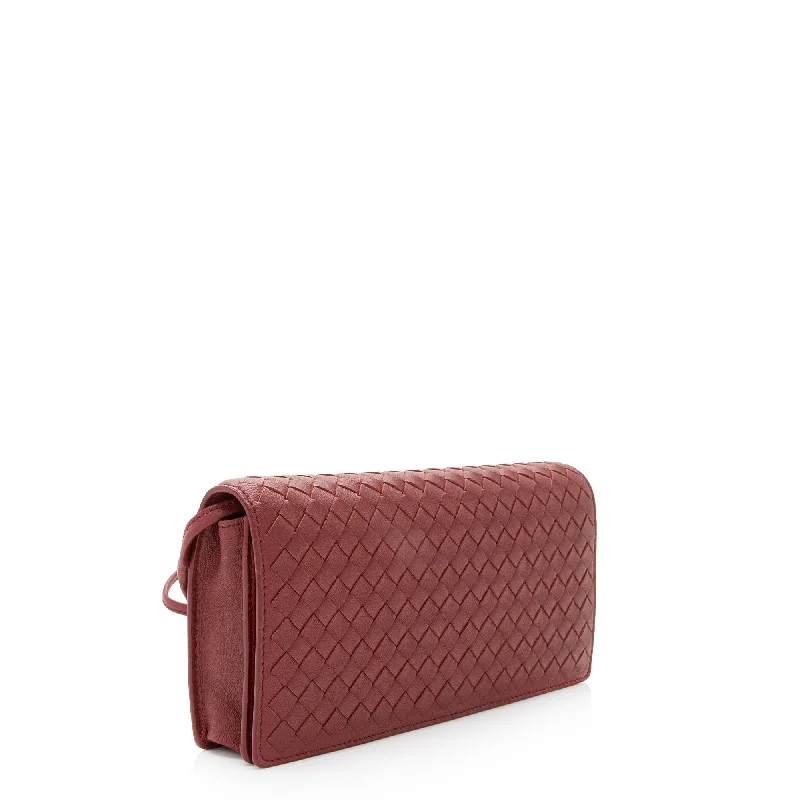 Bottega Veneta Intrecciato Nappa Flap Clutch (SHF-tEWJJp)