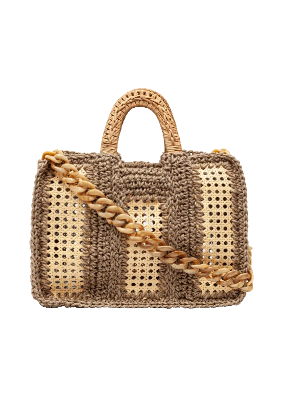 MAXI BOLSA EM CROCHÊ DE SISAL E ALÇA DE RATTAN