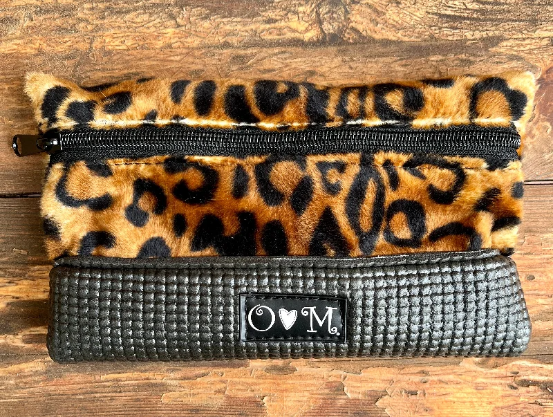  Timeless Handbags, Flash SaleTrendy Bags For Women And Men In 2025 Black Clutch Purse-Cheetah Faux Fur