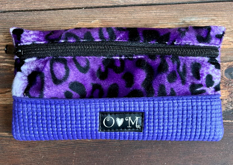  High-End Bags, Low-End PricesStreet Style Discounts Purple Clutch Purse-Purple Faux Fur